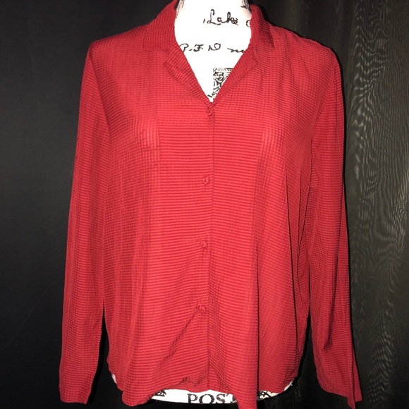 NWT red button down blouse - Picture 12 of 12
